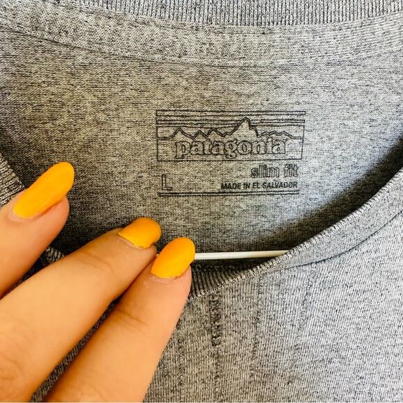 MENS PATAGONIA Grey Gray Pocket Crew Neck Short Sleeve Slim Fit Tee T Shirt L - Picture 8 of 10